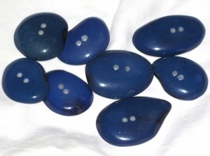 button blue